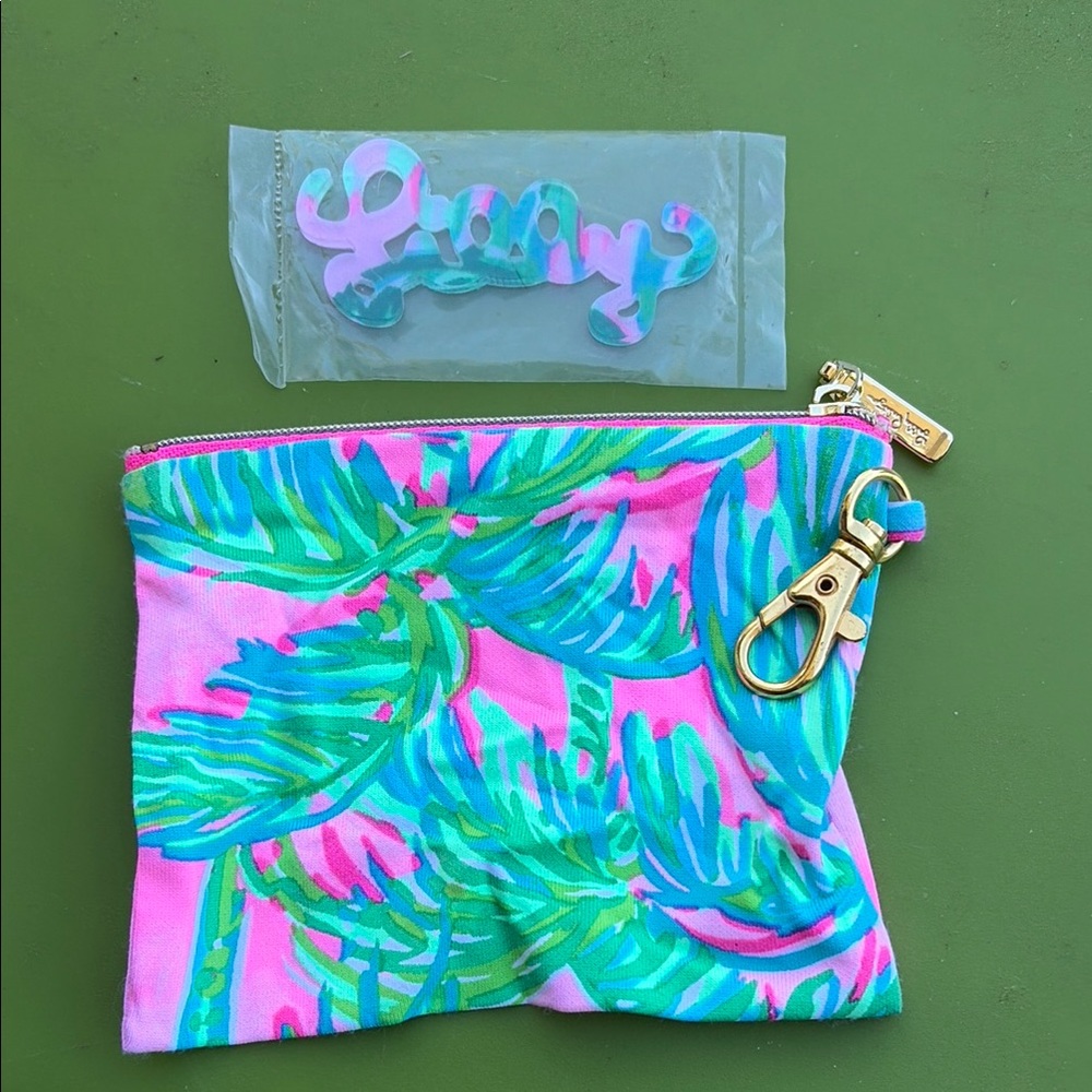 Lilly Pulitzer on the go mask pouch and clip.Tropical Pink and Green